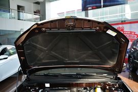 2016款吉利新帝豪1.5L手动向上版