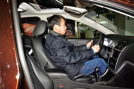 2016款吉利新帝豪1.5L手动向上版