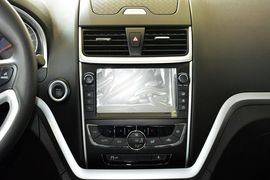 2016款吉利新帝豪1.5L手动向上版
