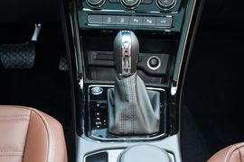 2016款大众途安L 280TSI DSG豪华版