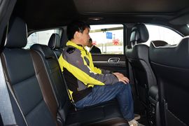 2015款Jeep大切诺基3.0L舒享导航版