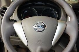2014款日产阳光1.5XL MT豪华版