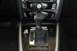 2016款奥迪Q5 40TFSI进取型
