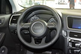 2016款奥迪Q5 40TFSI进取型