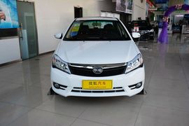 2015款比亚迪F3 1.5L全新节能版手动尊贵型