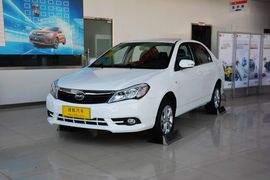 2015款比亚迪F3 1.5L全新节能版手动尊贵型