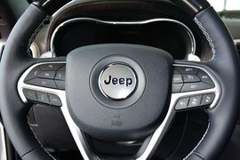 2016款Jeep大切诺基3.6L豪华导航版