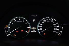 2016款讴歌RDX 3.0L两驱精锐版