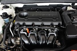 2013款起亚凯尊2.4L商务天窗版