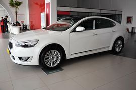 2013款起亚凯尊2.4L商务天窗版