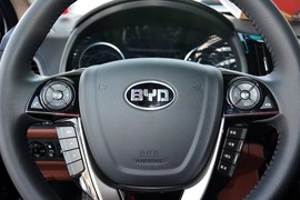 2015款比亚迪速锐1.5L手动舒适型 改款