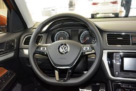 2016款大众朗境230TSI DSG豪华版