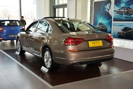 2016款大众帕萨特280TSI DSG尊荣版