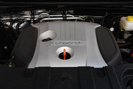 2016款哈弗H9 2.0T豪华型7座版