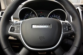 2016款哈弗H9 2.0T豪华型7座版