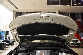 2016款哈弗H8 2.0T两驱舒适型