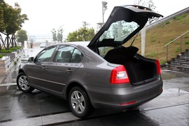 2010款斯柯达新明锐试驾