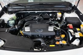 2016款斯巴鲁力狮2.5L全驱荣耀版