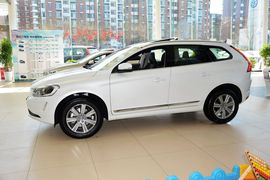 2016款沃尔沃XC60 2.0T T5 AWD智远版
