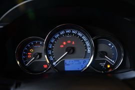 2016款丰田雷凌1.8GS CVT精英版