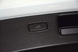 2016款保时捷Macan Turbo 3.6T