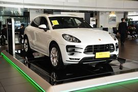 2016款保时捷Macan Turbo 3.6T