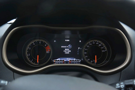 2016款Jeep自由光2.4L领先版