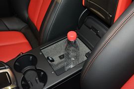 2016款保时捷Macan 2.0T
