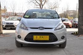 福特嘉年华三厢1.3L手动风尚型