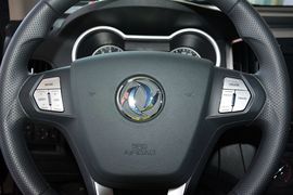 2016款东风风神AX3 1.5L手动尚酷型