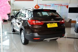 2016款东风风神AX3 1.5L手动尚酷型