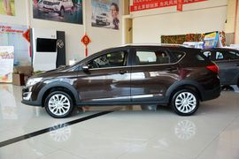 2016款东风风神AX3 1.5L手动尚酷型
