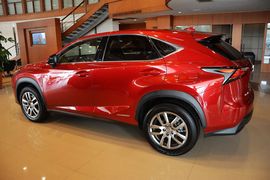 2016款雷克萨斯NX300h 全驱 锋致版