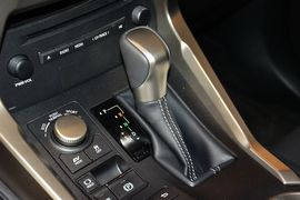 2016款雷克萨斯NX300h 全驱 锋致版