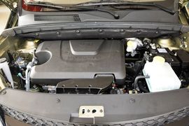 2016款宝骏730 1.5L手动标准型 5座