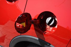 2016款长安CS15 1.5L手动时尚版