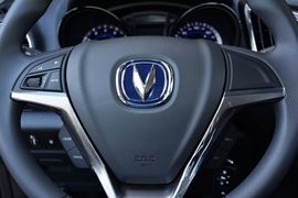 2016款长安CS15 1.5L手动时尚版