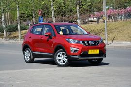 2016款长安CS15 1.5L手动时尚版