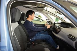 2015款雪铁龙C4毕加索1.6T时尚型 5座