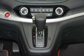 2015款本田CR-V 2.0L两驱风尚版