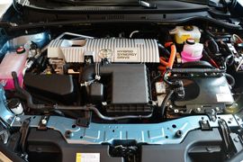 2016款丰田卡罗拉双擎1.8L CVT精英版
