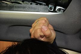 前排头部空间
