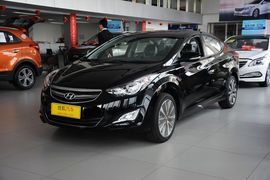 2015款现代朗动1.6L自动尊贵型
