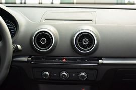 2015款奥迪A3 Sportback 35TFSI 300万纪念舒享版
