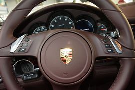2016款保时捷Panamera Edition 3.0T