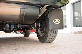 2016款北汽BJ212 2.0L方门四驱豪华型国V