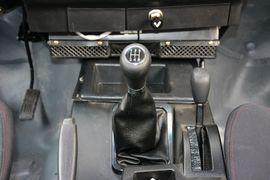 2016款北汽BJ212 2.0L方门四驱豪华型国V