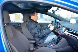 2016款别克威朗GS 20T双离合豪情运动型