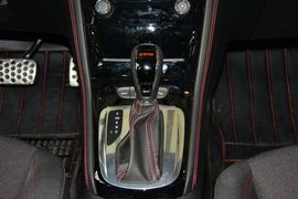 2016款别克威朗GS 20T双离合豪情运动型