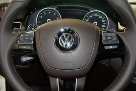 2016款大众途锐3.0TSI舒适型